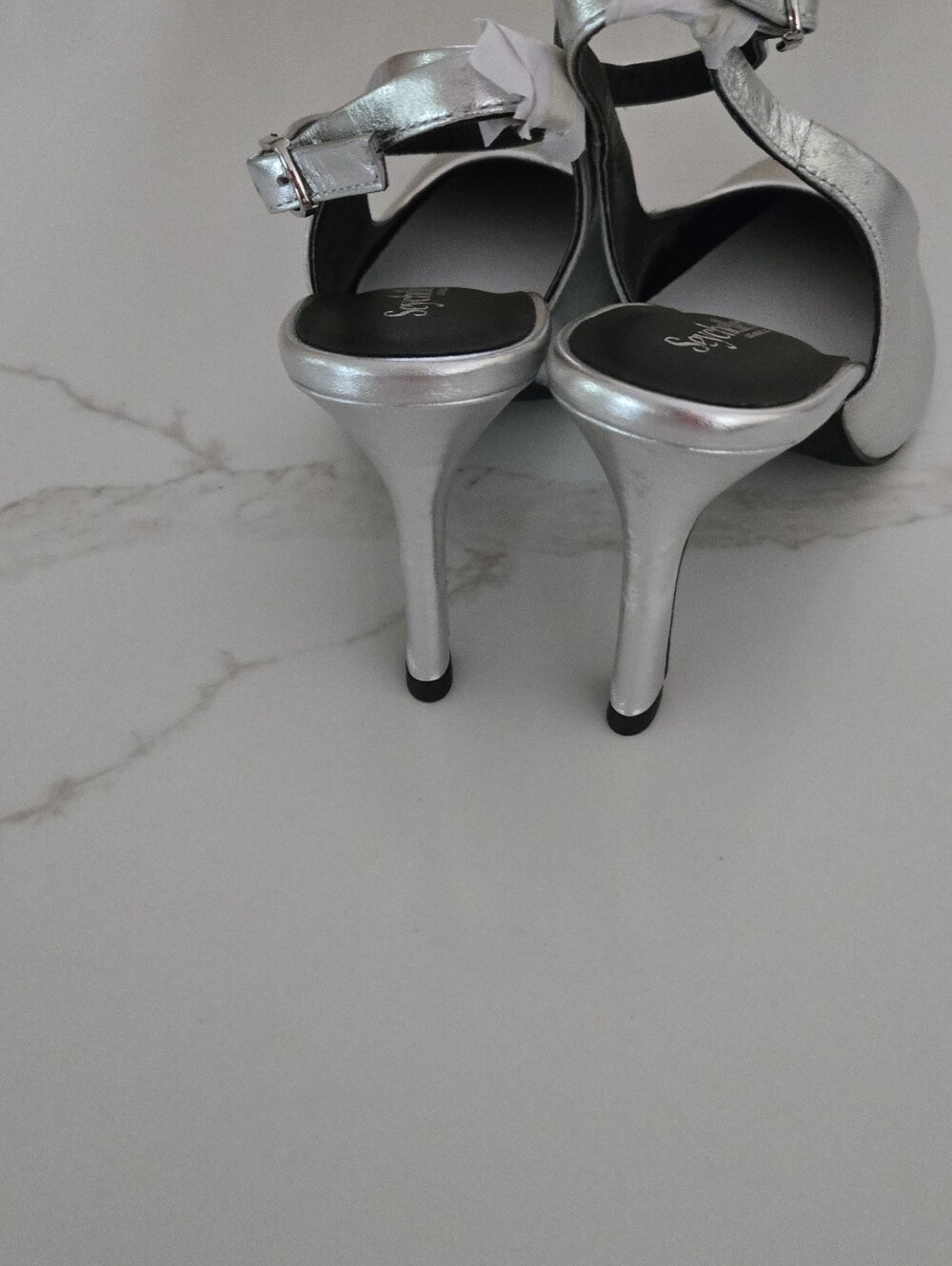 NWT Seychelles GIRL BOSS Silver Pointed Slingback Pumps - Picture 4 of 6